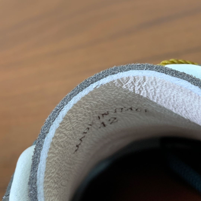 L0r0 P1ana sneakers
